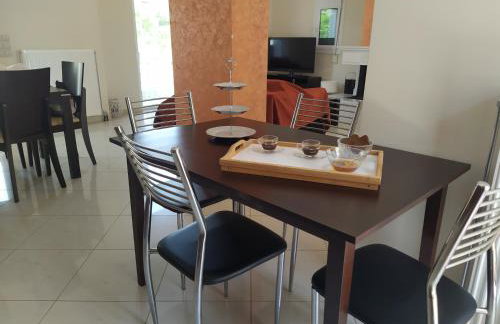 Chara host - Foto 23