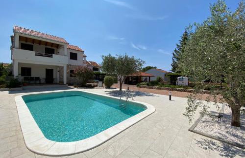 Apartmani Svemir - Photo 20