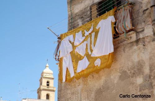 Da noi. Nella città dell'acqua e della pietra. - Foto 18