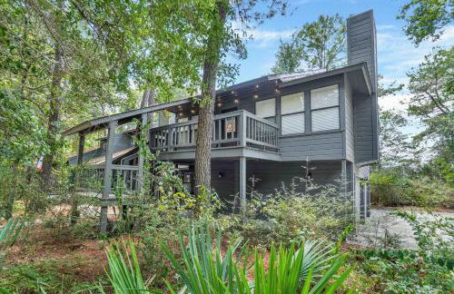 Treehouse Retreat 2Bed 2Bath Entire Townhome in The Woodlands - Foto 27