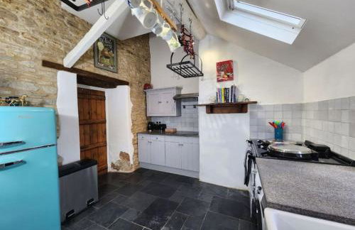 Swan Cottage, 5-Bedroom, Canal View, River, Private gardens, Free Parking's, WiFi, Oxford - Photo 16