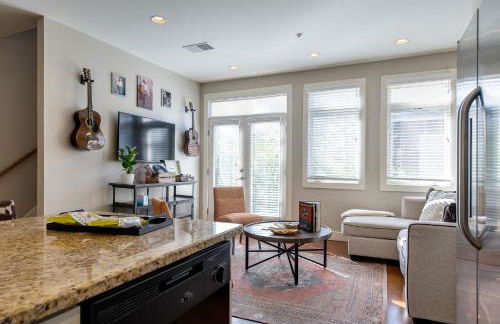 The Celebrity - Minutes to Broadway with a Balcony - Foto 17