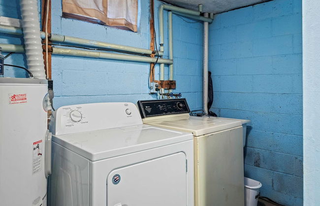 Mohegan by Avantstay Private Dock + Firepit Community Pool + Beach - Photo 19