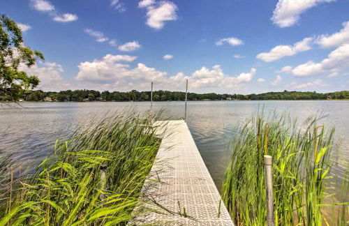 Year-Round Waterfront Getaway Lake Access and Dock! - Foto 24