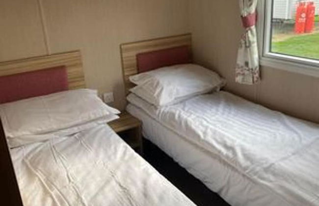 Budget 3-bed Caravan in Tunstall, Hull - Foto 2