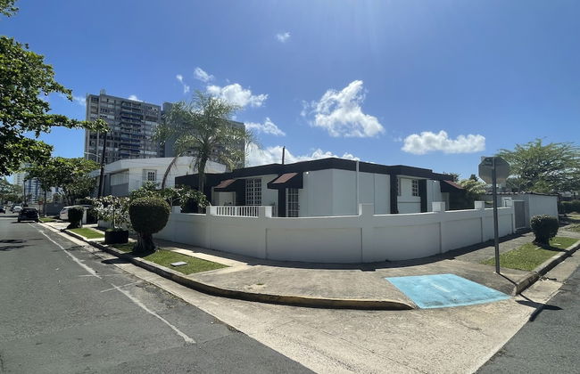 CasaMar 3 Bed 3 Bath With Pool - Photo 22