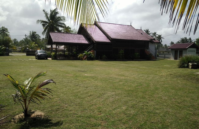 Bayu Beach Penarek - Foto 27