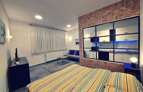 Apartments Square - Photo 8