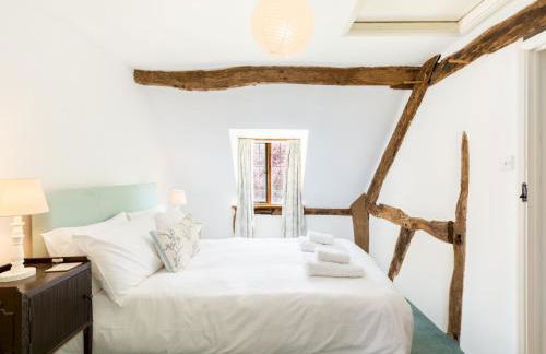 Pass the Keys Dara Cottage 16th Century Thatched Cottage - Photo 20