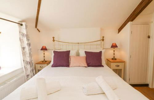 Tiddlers Cottage - Photo 17