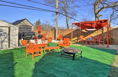 Cozy and Convenient Elmont Retreat with Patio! - Foto 24