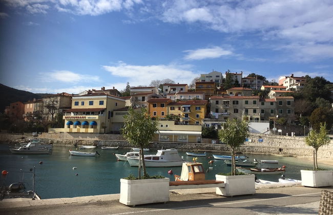 2 Bed House - Sleeps 4 - Hottub - Garden - Parking - Foto 9