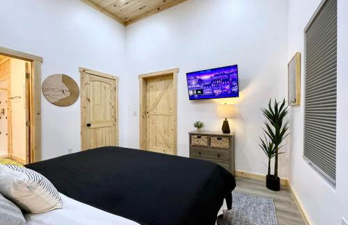 Modern Gem w/Spacious Deck, Swinging bed, Hot Tub - Foto 20