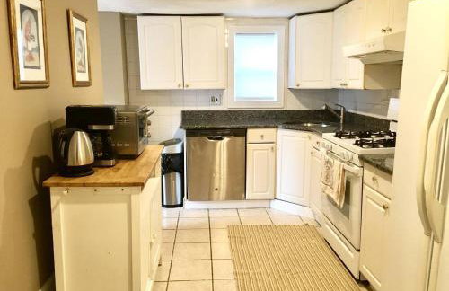 ~*Pet Friendly 30min to Downtown*~ THE BOSTONIAN - Foto 8