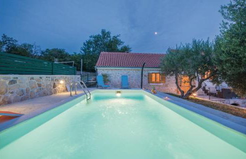 Two-Bedroom Holiday Home In Jagodnja Gornja - Foto 1