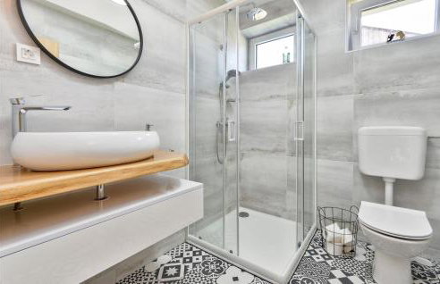 Gorgeous Home In Krizevci - Photo 35