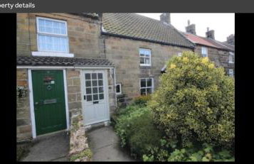 Carlton Cottage, Castleton - Photo 1