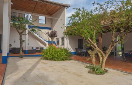 Large, converted farmhouse with pool - Foto 20