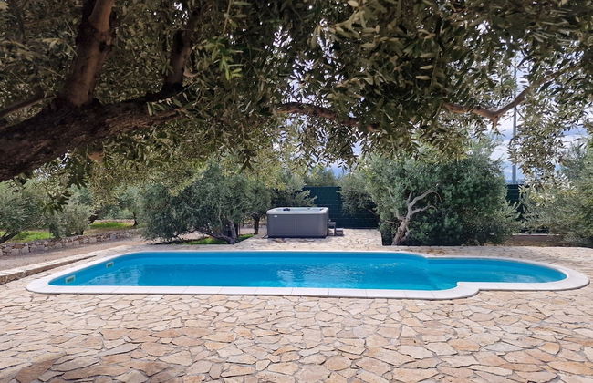 Luxury villa complex Pendolino with heated pool and jacuzzi - Foto 28