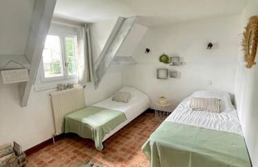 GITE 4 MN DE LA mer et cabourg, piscine, cheminée, table de ping pong, balançoire - Foto 31