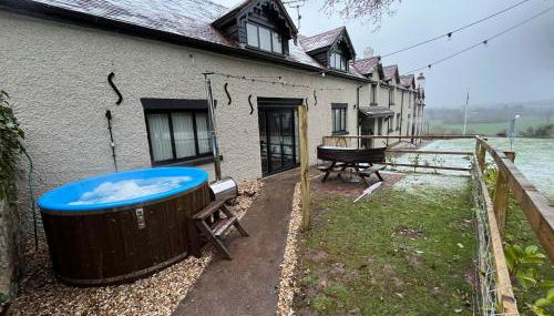 Stable Cottage - Photo 2