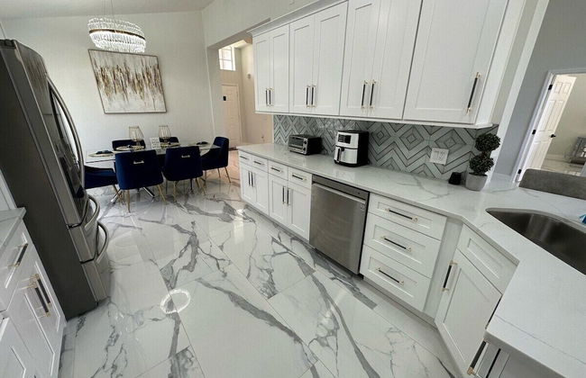 Beautifully Remodeled Home - Southen Dunes Golf Course Views - Foto 10