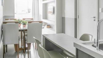 Apto Decorado Ed Algarve, Com Piscina,3 minutos do Expocentro de BC - Foto 2, locker