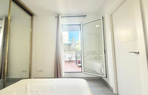 Metro Avenida de América 11 AMCH Hospedaje - Photo 12