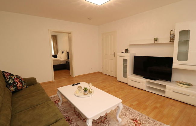 Stylish Apartment With Terrace - Photo 13