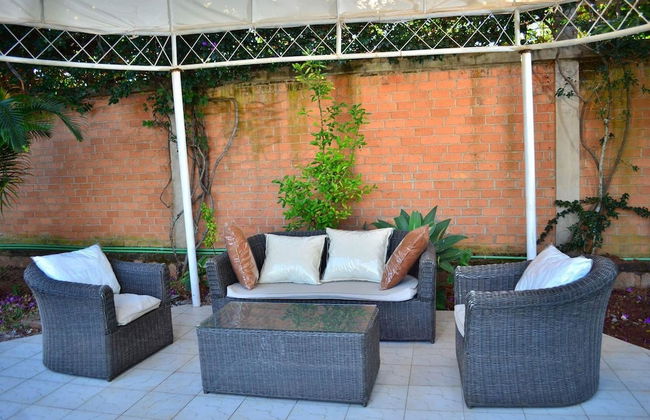 Room-the White-orange Bedroom With a ple - Foto 16