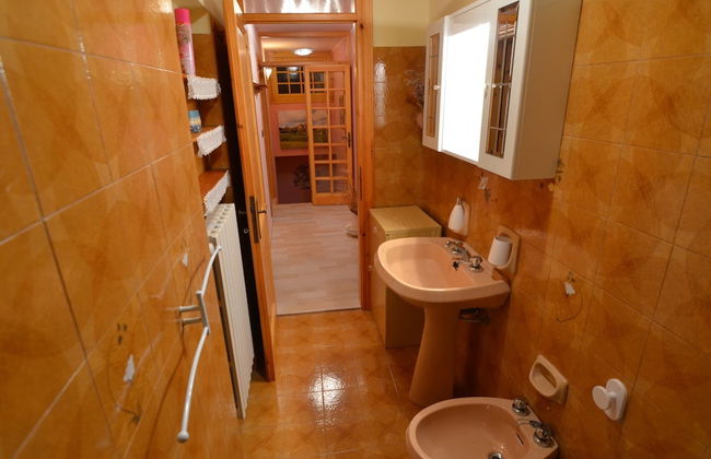 Apartment in Petrella Guidi With Garden Views - Photo 13