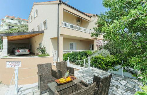 Apartmani Mikulić - Photo 24