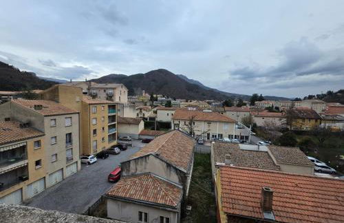 Studio avec balcon et vue panoramique sur le Cousson proche Thermes - Foto 15