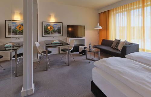 Adina Apartment Hotel Berlin Hackescher Markt - Foto 2