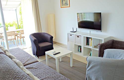 House Natali 70m from the beach - free EV top up - Photo 19