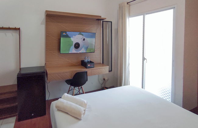 Homey Studio With Easy Pool Access Apartment At Suncity Residence - Photo 3