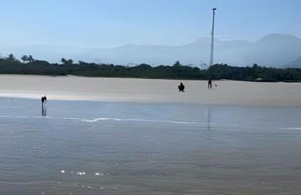 Casa com piscina, a 4 minutos do mar, Boraceia 2 - Foto 21