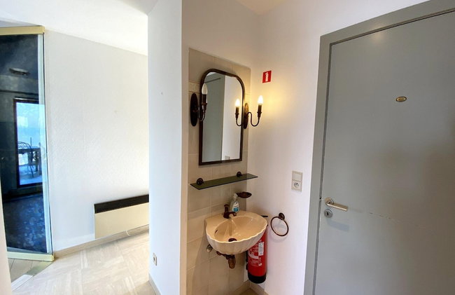 Attic Apartment Nieuwpoort With Coastal Views - Photo 26