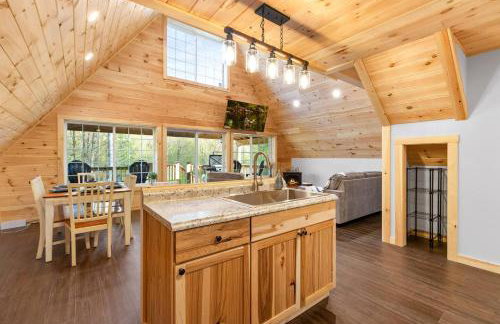 The A-mazing Creekside Escape - Foto 15