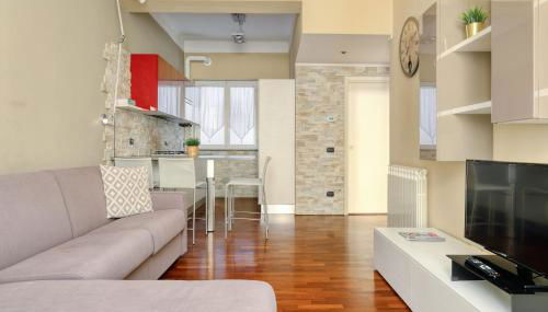 JOIVY Inviting 1BR flat near CityLife district - Foto 2