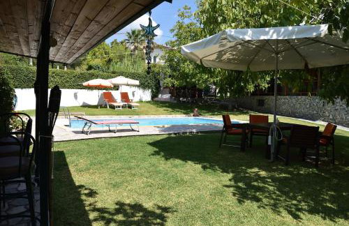 Wooden cottage with private pool near to sea - Foto 15