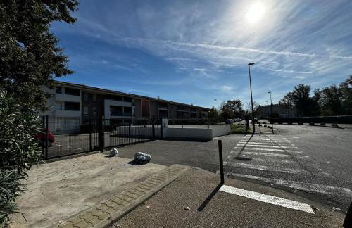 Jungle Cosy - Gare - Bus - Parking gratuit - WIFI - Photo 6