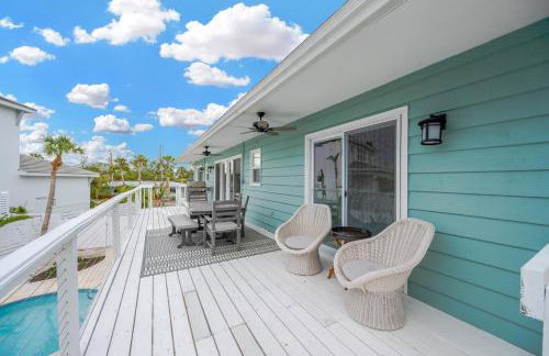 Home ON Key with pool, hot tub, putting green, arcade games, bike & mins to beach! - Foto 9