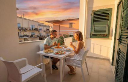 The Sea Wind Apartments & Suites - Photo 39