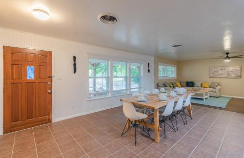 Texas Vacation Home, Game Room & POOL by Sixflags - Foto 11