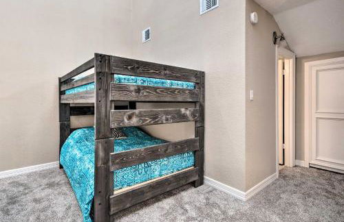 Idyllic Montgomery Condo with Pool and Lake View! - Foto 15