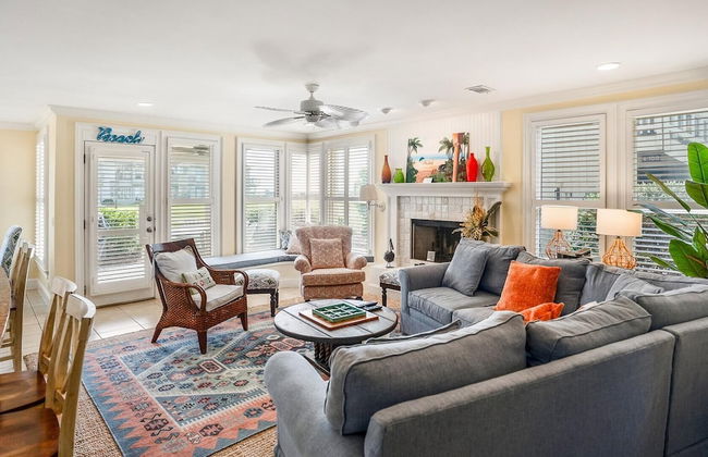 Sunny Condo w/ Stunning Ocean Views - Near Beach, Sandbar, & Tennis - Photo 13