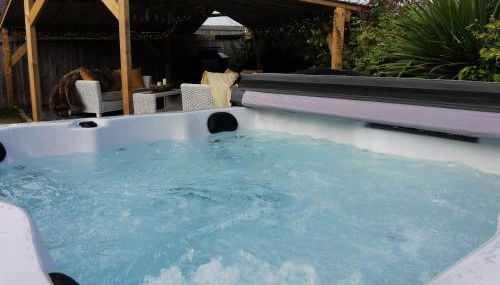 Pheasants Retreat with Hot Tub and Fire Pit - Foto 3