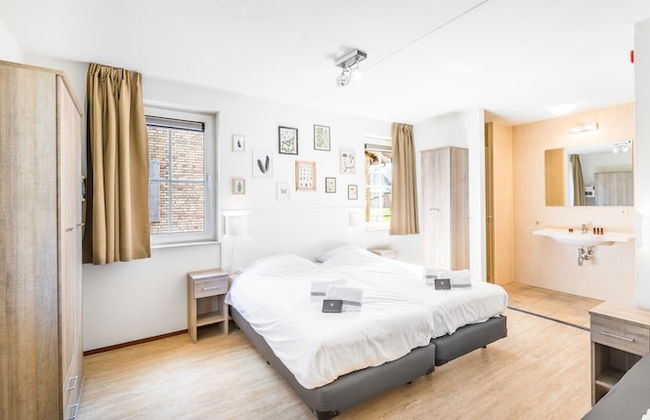 Luxurious Villa in Weert for 24 Persons - Photo 7