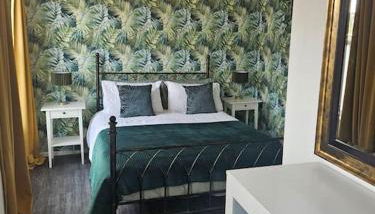 No 2 The Terrace - Photo 5